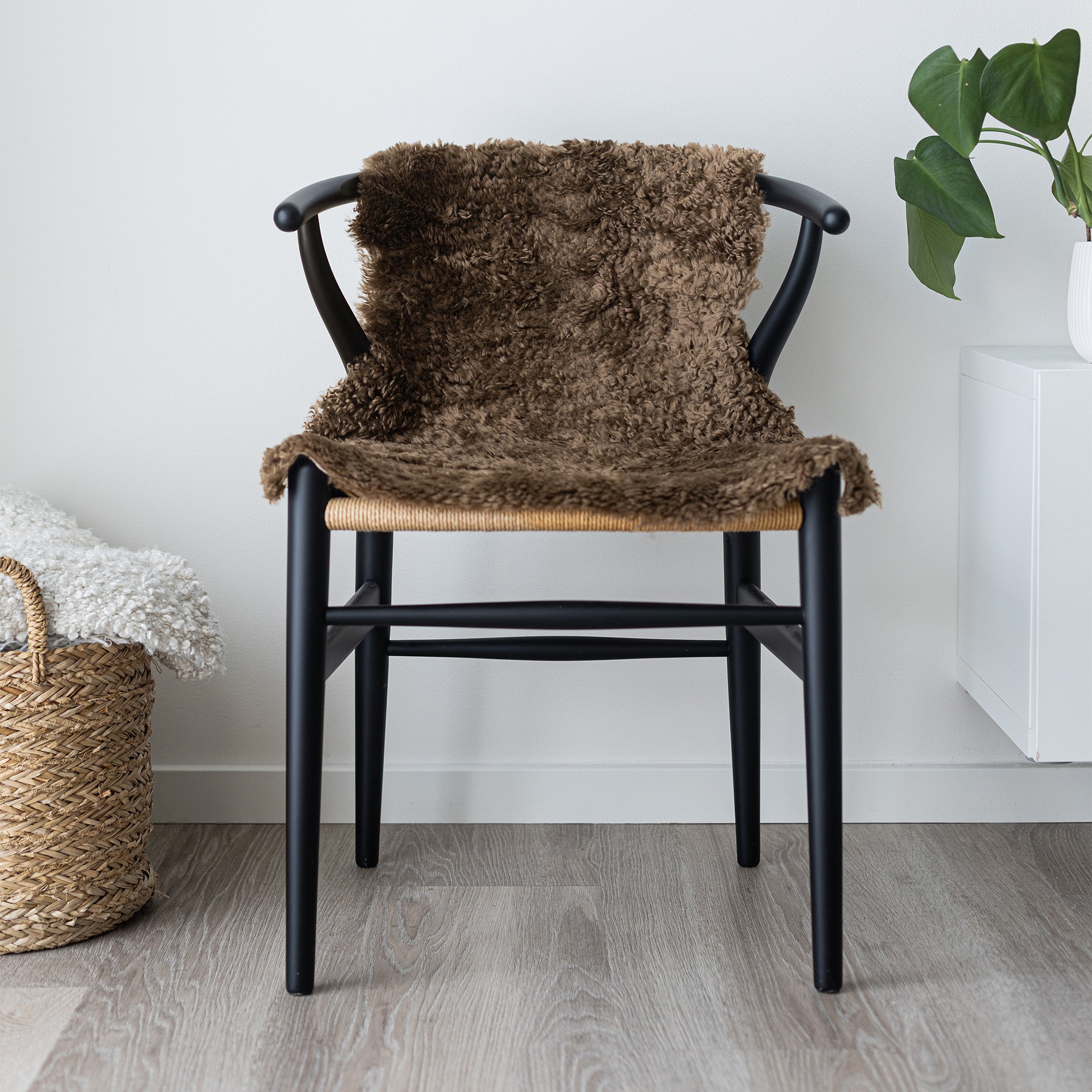 Merino Sheepskin | Short Wool | approx. 35 in