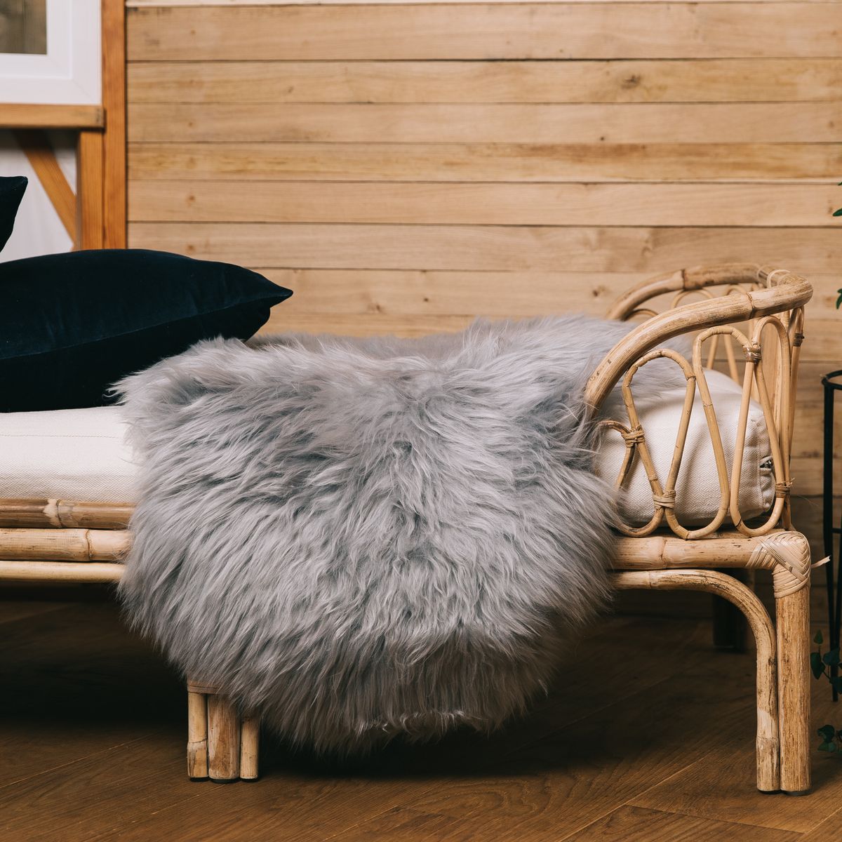 Merino Sheepskin Dyed | New Zealand | approx. 35 in Linen