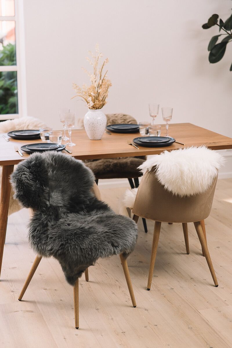 Merino Sheepskin Dyed | New Zealand | approx. 35 in Linen